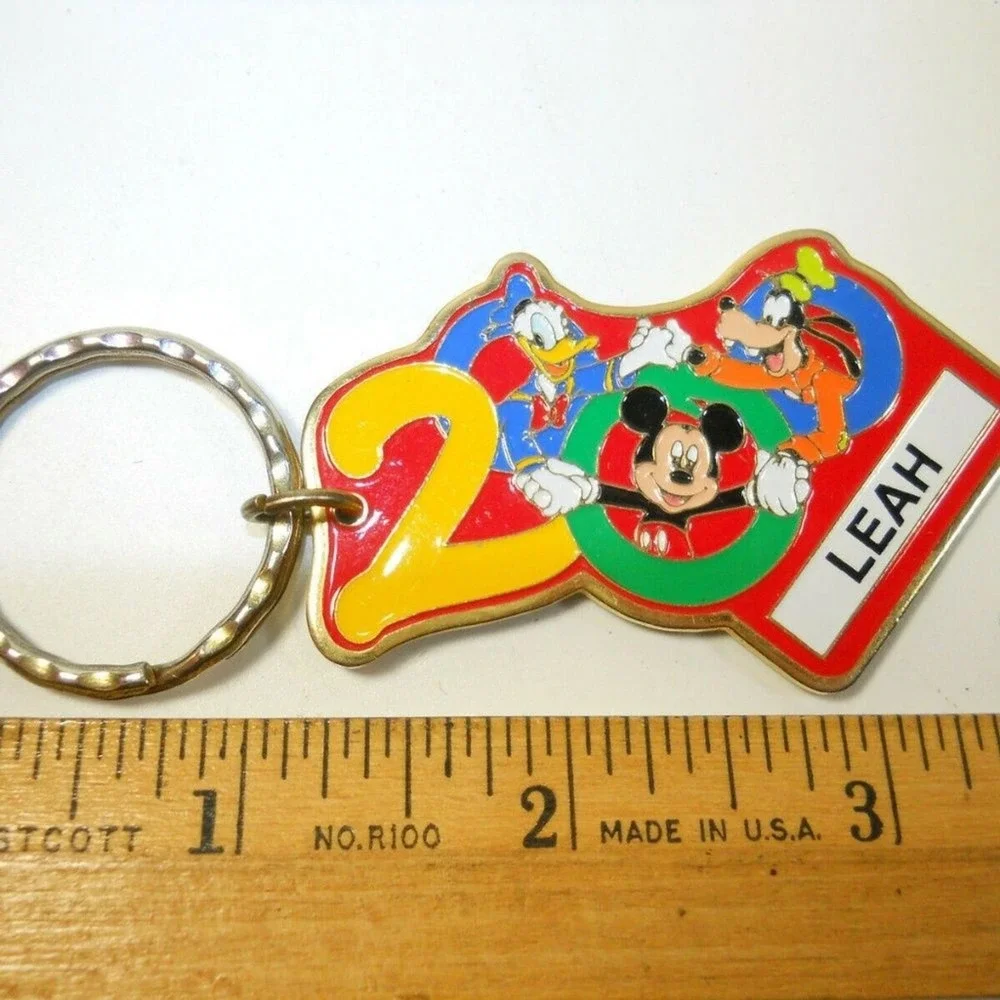 LEAH Walt Disney celebrate Key Chain Mickey Mouse